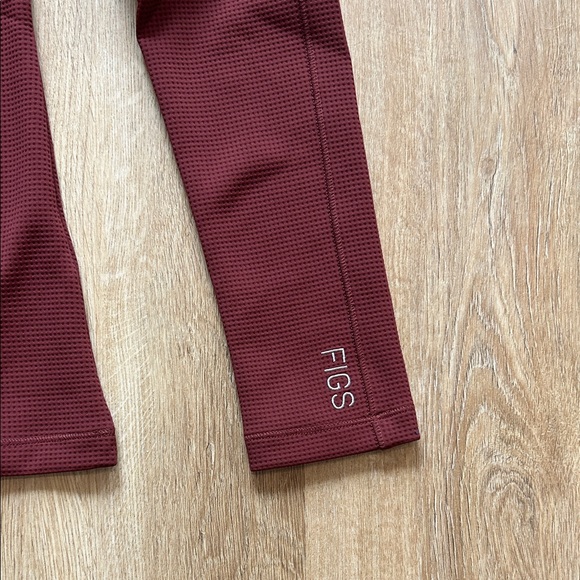 Figs Maroon Long Sleeve Waffle Top XS - Picture 3 of 7